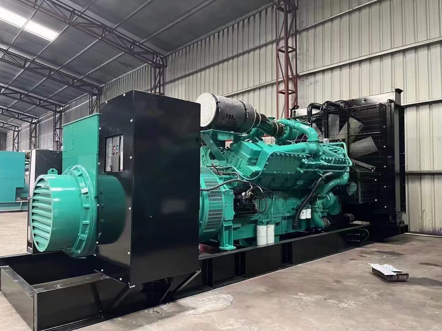 鄂托克如何降低 800kW 柴油发电机输出电流的波动？