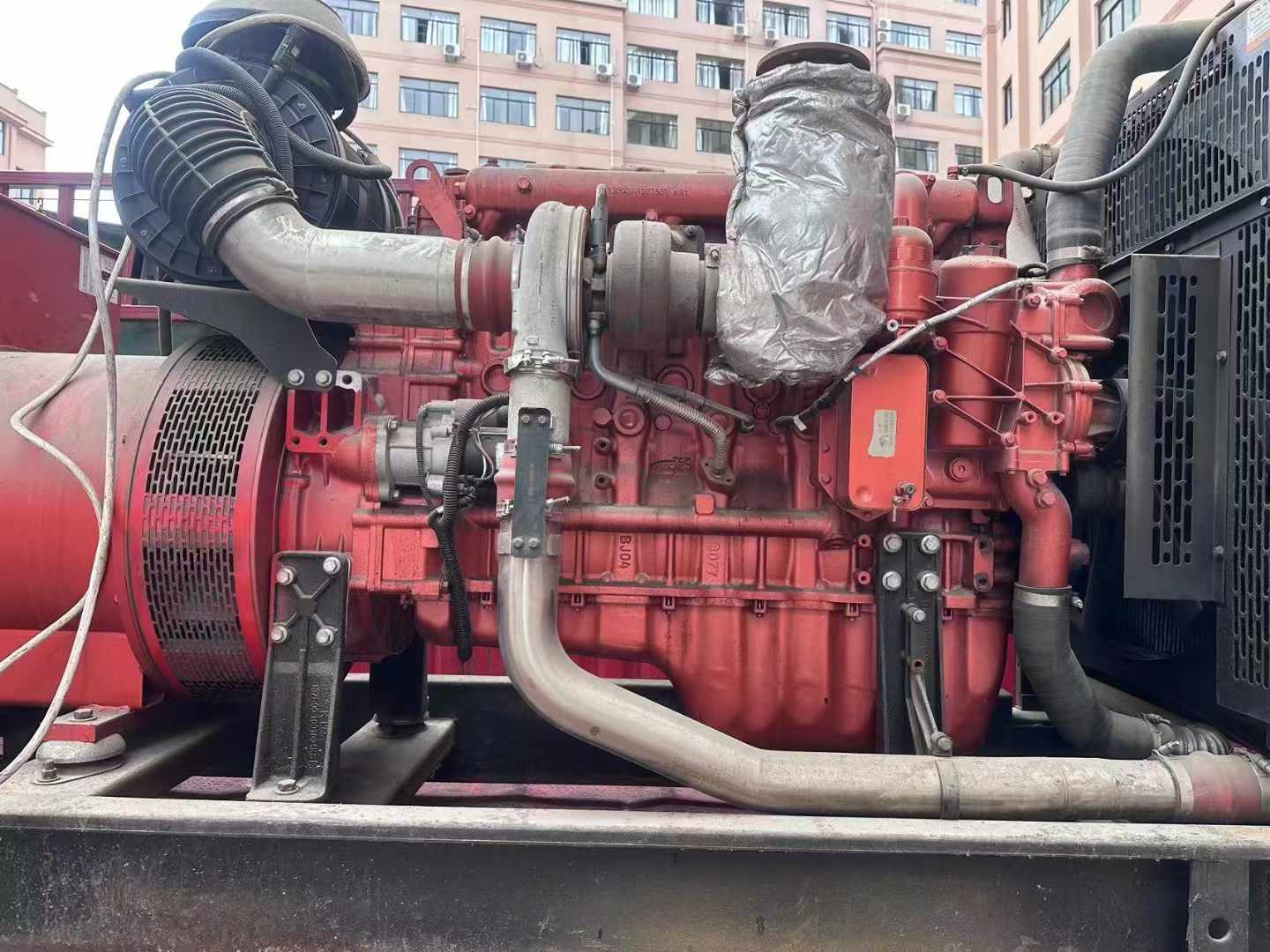 鄂托克如何选择适合 600kW 柴油发电机组的过载保护器？